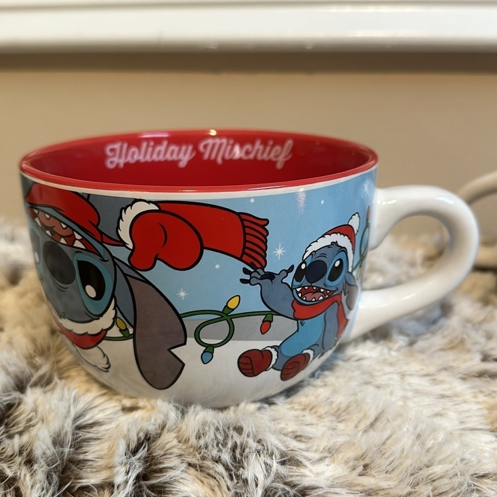 Disney Stitch Ceramic 2 Soup Mugs & Holiday socks - Picture 2 of 11